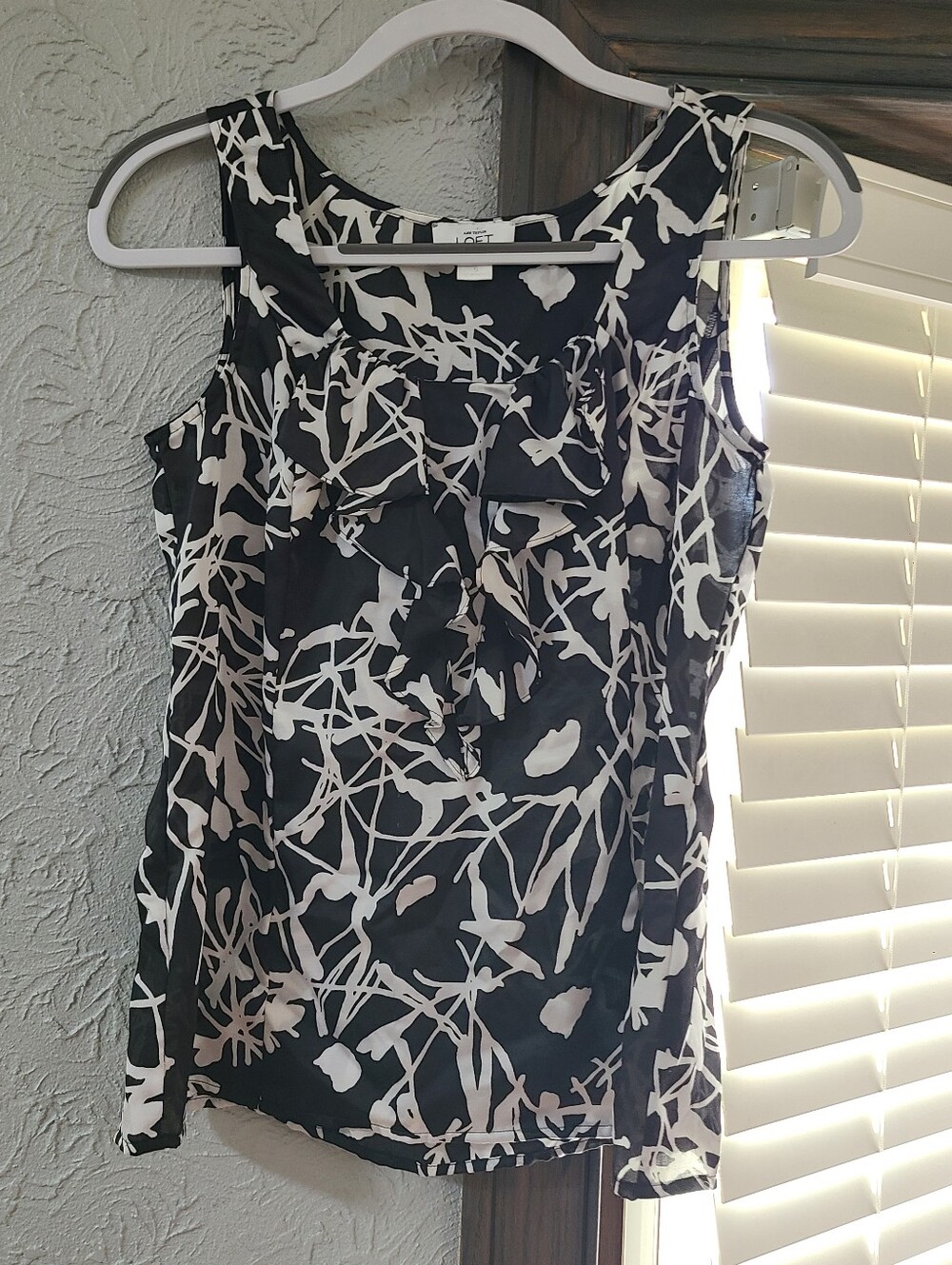 LOFT Black and White Ruffle Front Printed Sleeveless Camisole
